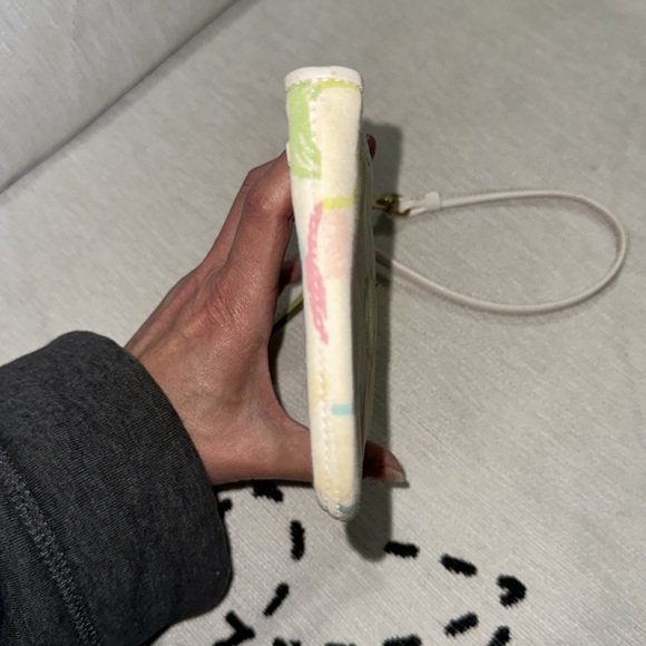 Coach Rainbow 🌈 signature Wristlet 🍒❤️ vintage - Picture 6 of 9
